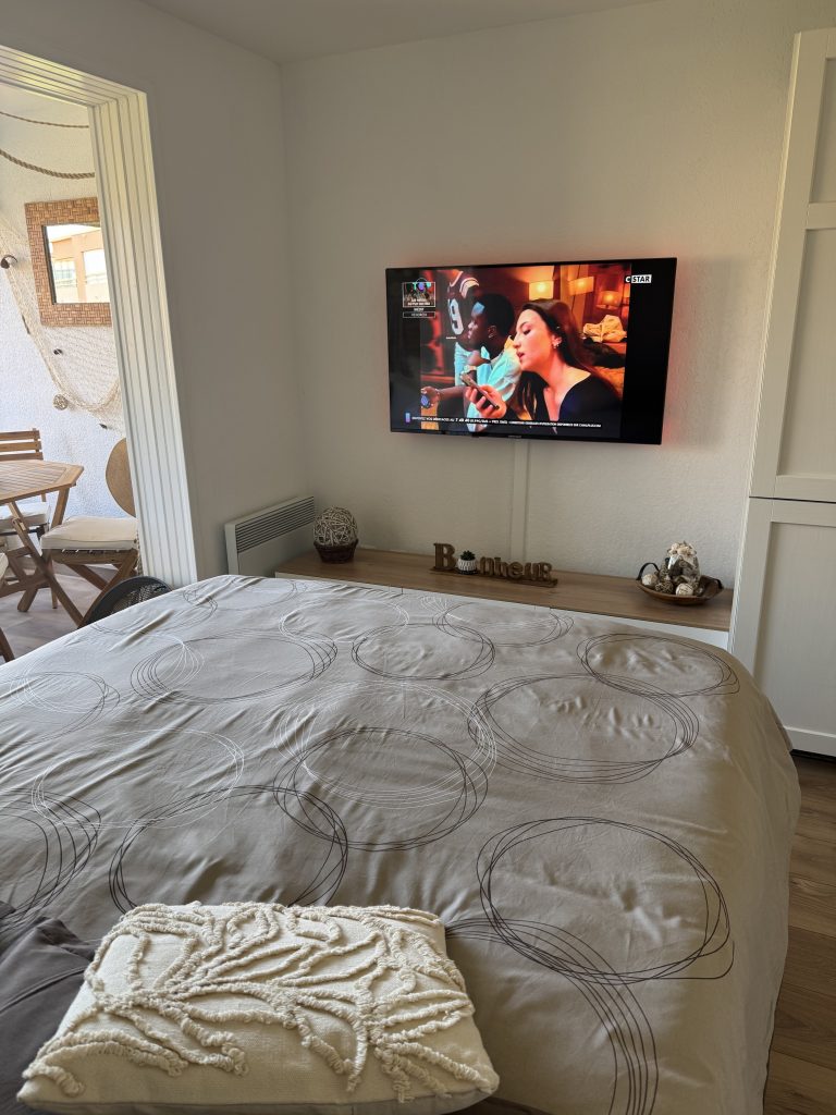 canape convertible studio la londe les maures