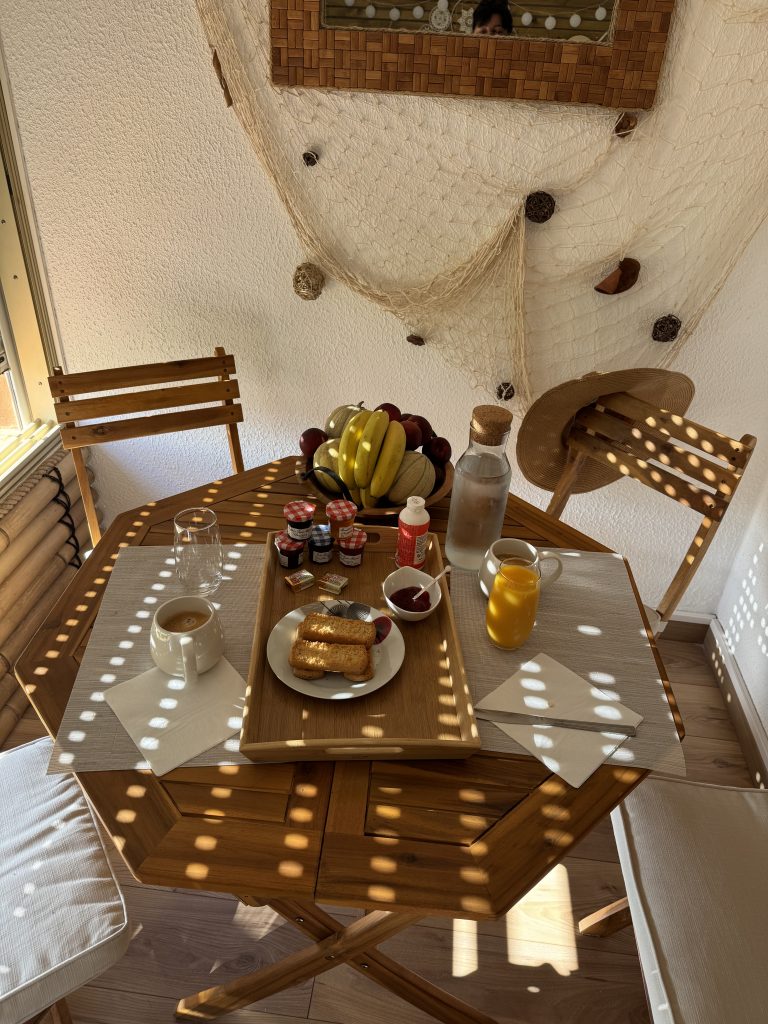 coin repas petit déjeuné studio Haïti